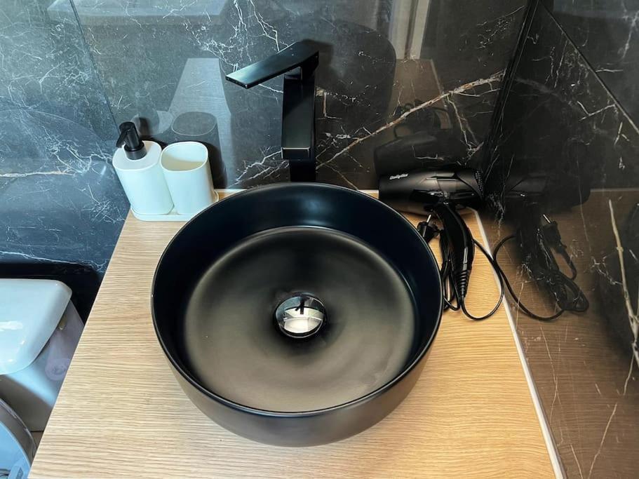Le Germinal - Climatise Calme Proche Du Metro Appartement